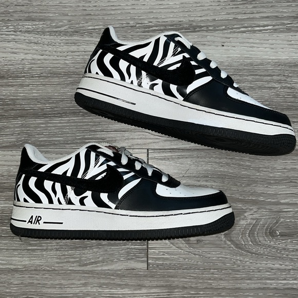 Nike Air Force 1 Low - Picture 1 of 3